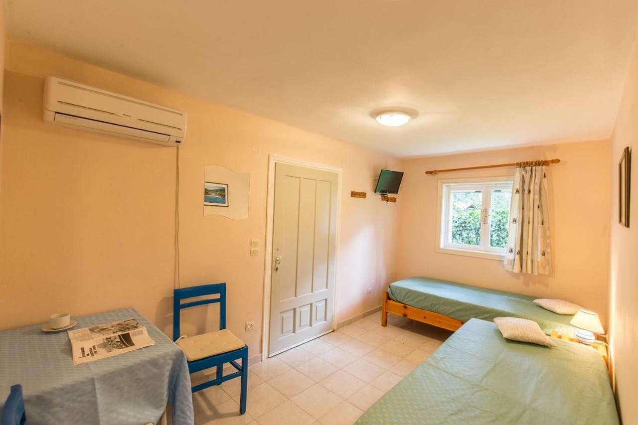 Ormos Drepanou Apartments Lygia  Exteriör bild
